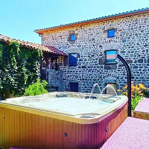 Hébergement de vacances Les Du Couvent, Nozieres (Ardeche)
